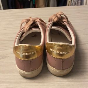 Burberry Sneakers Pink size 38